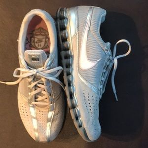 Nike shox running shoes, pink